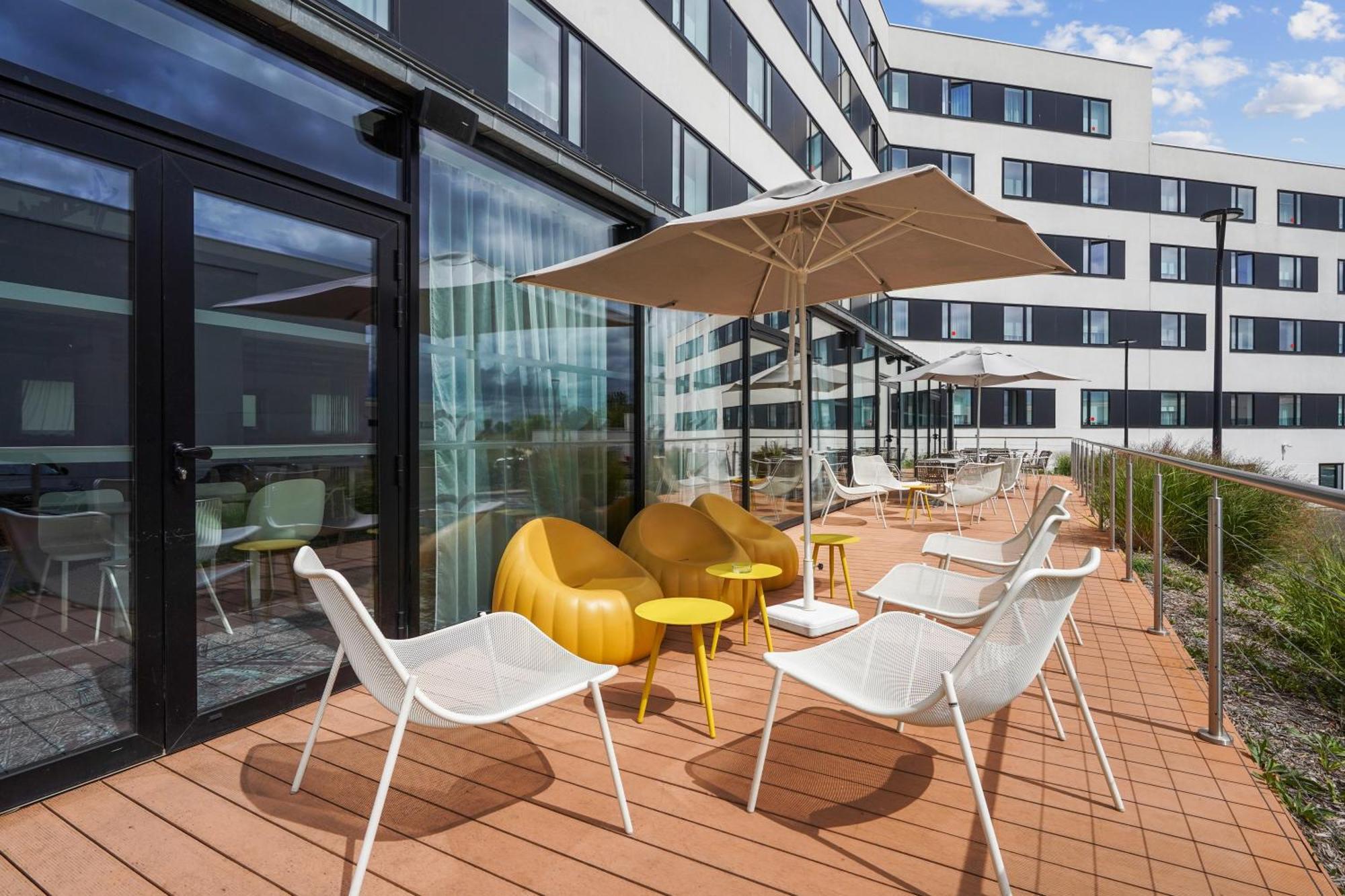 Hotel Ibis Styles Paris Orly Airport 3*